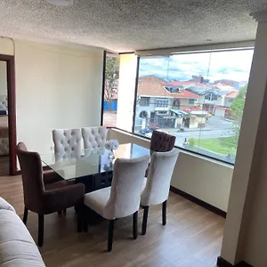 Comodo Departamento De 3 En Zona Exclusiva De V Cuenca